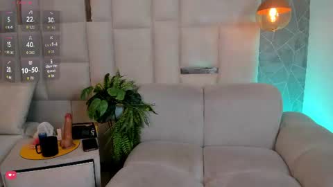 Snapshot of rachel_ruso chatting on June 15, 2026, 5:31 am RACHEL online show from June 15, 2026, 5:31 am