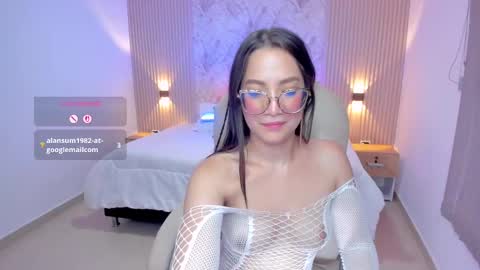 Snapshot of rachel_williamss chatting on February 12, 2025, 10:48 pm rachel online show from February 12, 2025, 10:48 pm