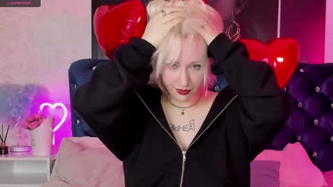 Snapshot of rachelcart chatting on February 5, 2025, 4:59 am RachelCart online show from February 5, 2025, 4:59 am