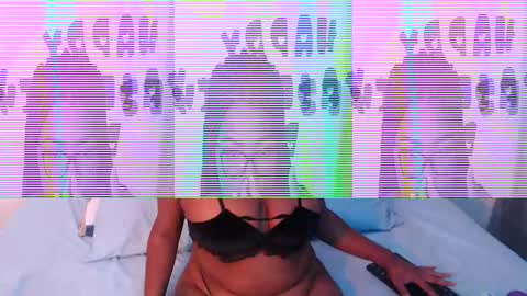 Snapshot of rachell_smithxx chatting on March 22, 2026, 3:43 am RACHELL online show from March 22, 2026, 3:43 am