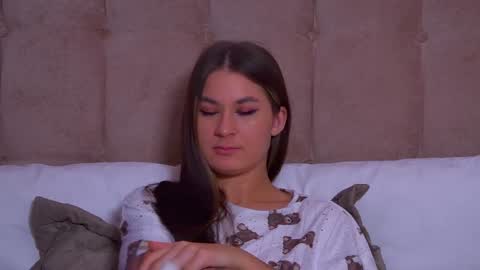 RachellSimpson online show from January 17, 2025, 3:55 am