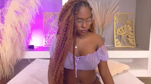 Snapshot of rachelstonne__ chatting on December 22, 2025, 12:57 pm Rachel online show from December 22, 2025, 12:57 pm