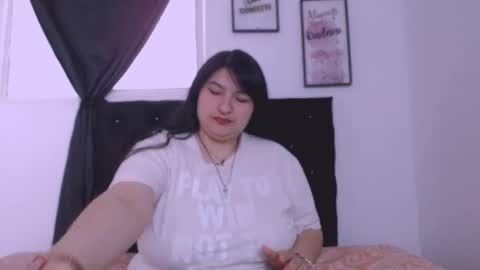 radiantgoddes online show from September 27, 2025, 2:11 pm