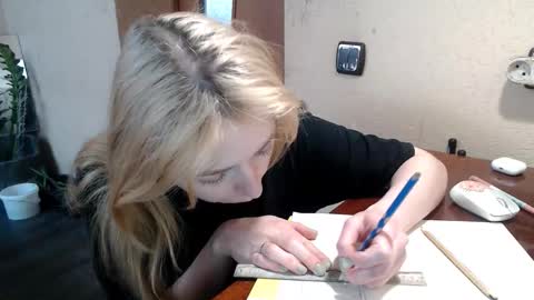 radish666 online show from March 17, 2026, 12:08 pm