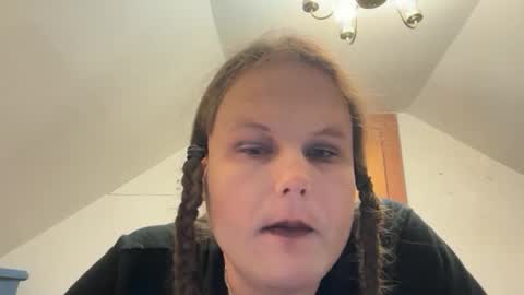 Snapshot of raeganv chatting on February 8, 2026, 7:45 am raeganv online show from February 8, 2026, 7:45 am