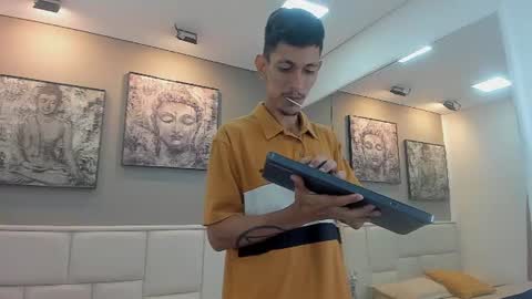 Snapshot of raf__koons chatting on July 12, 2026, 3:19 am Raf Koons online show from July 12, 2026, 3:19 am