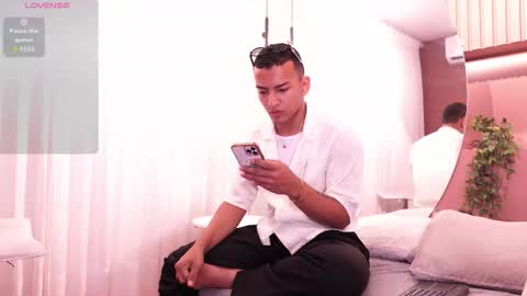 rafa_cruz online show from February 22, 2026, 5:22 pm