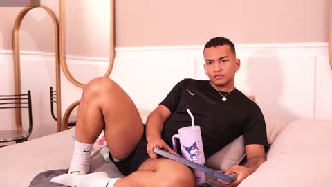 Snapshot of rafa_cruz chatting on April 19, 2026, 9:06 pm rafa_cruz online show from April 19, 2026, 9:06 pm