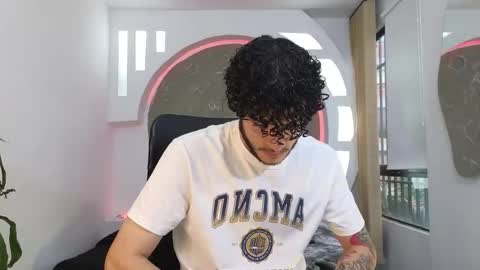 R A F A E L online show from October 21, 2025, 9:04 pm