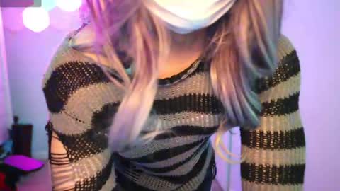 Snapshot of ragehard69 chatting on February 15, 2025, 1:53 am keikodances online show from February 15, 2025, 1:53 am