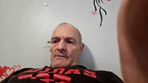 Bigthickdickinvic online show from April 16, 2026, 10:45 pm