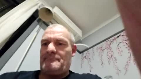 Snapshot of ragingzef69 chatting on August 6, 2026, 2:41 pm Bigthickdickinvic online show from August 6, 2026, 2:41 pm