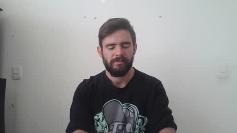 Snapshot of ragnor_vex chatting on February 19, 2025, 2:01 pm Ragnor vex online show from February 19, 2025, 2:01 pm