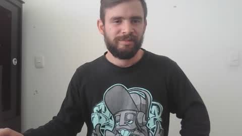 Snapshot of ragnor_vex chatting on February 19, 2025, 5:06 pm Ragnor vex online show from February 19, 2025, 5:06 pm