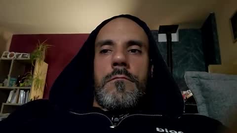 raidehot online show from September 24, 2025, 6:55 pm