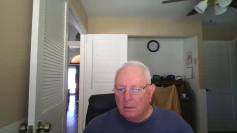 Snapshot of raiderman215 chatting on January 7, 2025, 7:17 pm raiderman215 online show from January 7, 2025, 7:17 pm