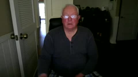 Snapshot of raiderman215 chatting on June 13, 2026, 5:55 pm raiderman215 online show from June 13, 2026, 5:55 pm