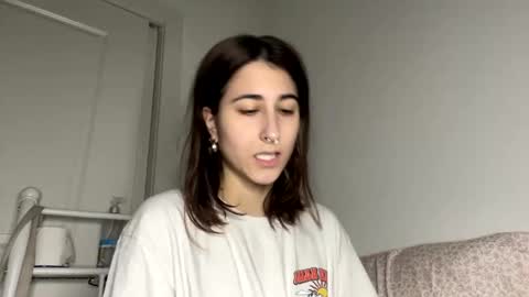 Snapshot of raiyvyn chatting on January 17, 2025, 5:32 am Ray Ray online show from January 17, 2025, 5:32 am