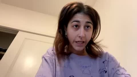 Snapshot of raiyvyn chatting on January 22, 2025, 4:13 am Ray Ray online show from January 22, 2025, 4:13 am