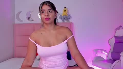 Nina  online show from July 23, 2026, 12:13 am