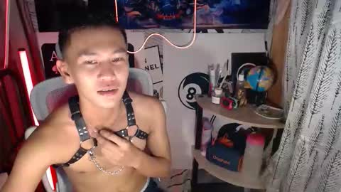 ralfhuge24 online show from February 24, 2026, 2:15 pm