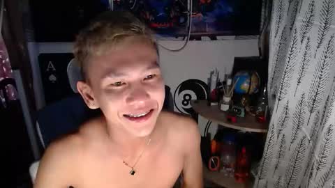 ralfhuge24 online show from March 30, 2026, 12:00 am