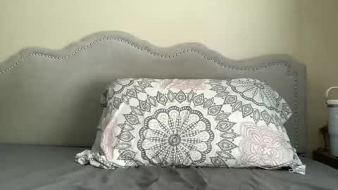 Snapshot of ramonajas chatting on January 1, 2025, 5:44 pm RamonaJ online show from January 1, 2025, 5:44 pm