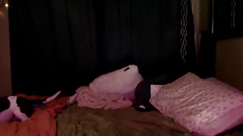 Snapshot of ramonaquinn chatting on December 28, 2024, 3:04 am RAMONA Q online show from December 28, 2024, 3:04 am