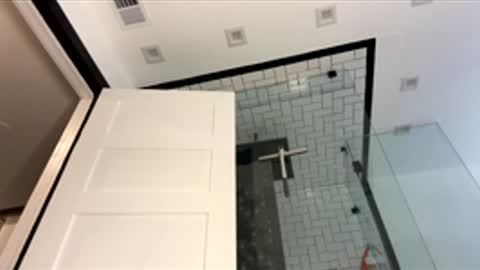 Snapshot of ramonaquinn chatting on November 26, 2025, 11:33 am RAMONA Q online show from November 26, 2025, 11:33 am