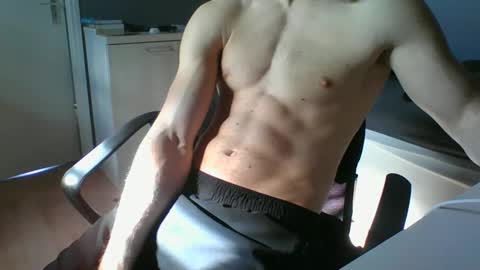 ramonjoosse2001 online show from March 2, 2026, 11:50 am