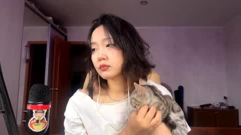 Ada Kim online show from June 28, 2026, 2:56 pm