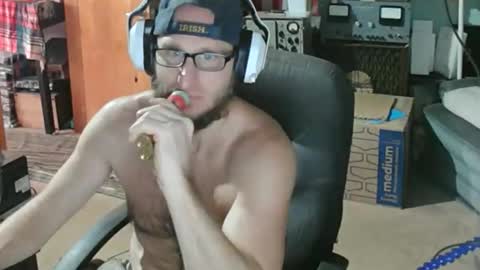 Snapshot of randalltotazz chatting on June 1, 2026, 8:10 pm Randall online show from June 1, 2026, 8:10 pm
