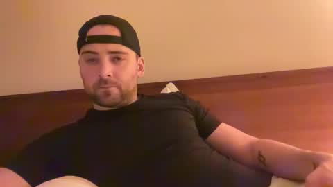 randomdude5950 online show from February 14, 2025, 1:45 am