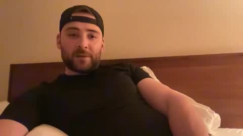 randomdude5950 online show from February 16, 2026, 3:02 am