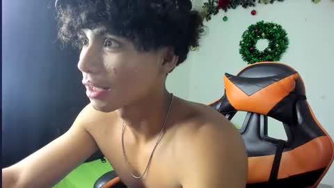 Snapshot of randy_escobar chatting on December 17, 2025, 6:25 pm randy_escobar online show from December 17, 2025, 6:25 pm