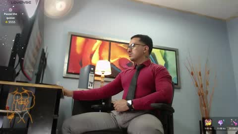 Snapshot of randylukehot chatting on April 24, 2026, 7:38 pm randylukehot online show from April 24, 2026, 7:38 pm