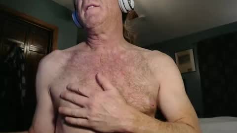 Ranger510 online show from January 19, 2025, 1:43 am