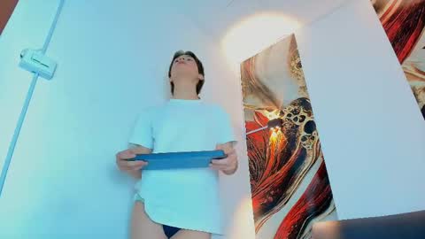 raphael_nyon1 online show from May 15, 2026, 4:30 am