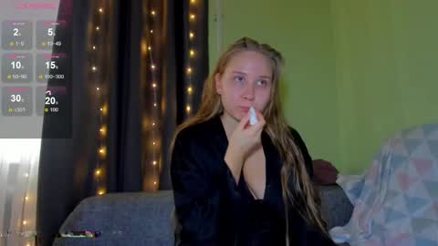 Im Kira  ntmu online show from January 25, 2025, 9:26 am