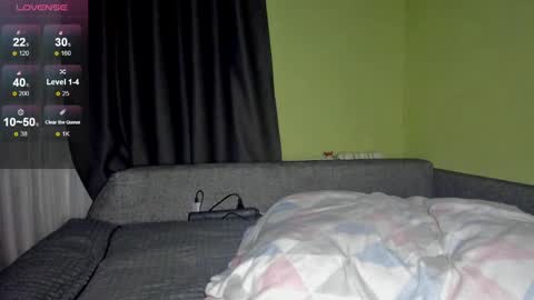 Im Kira  ntmu online show from February 28, 2025, 4:53 pm