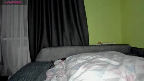 Im Kira  ntmu online show from March 5, 2025, 2:34 pm
