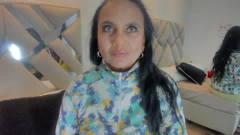 Snapshot of raquel_moore chatting on February 8, 2025, 10:19 pm Raquel Moore online show from February 8, 2025, 10:19 pm