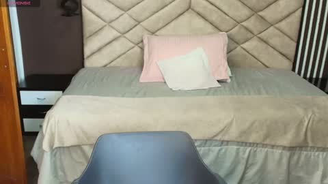 Raquel online show from March 5, 2025, 11:49 am