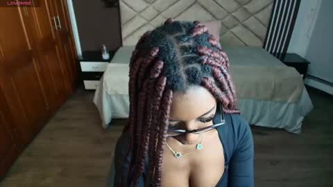 Raquel online show from March 7, 2025, 11:40 am