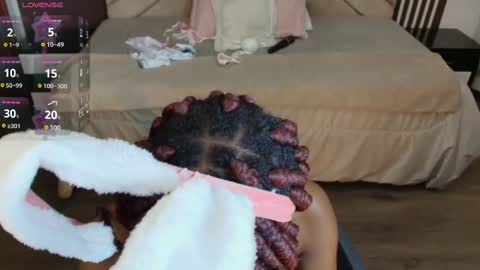 Raquel online show from March 9, 2025, 2:43 pm