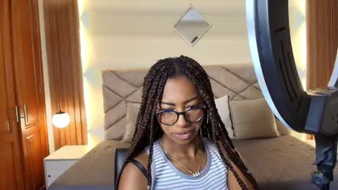 Raquel online show from May 19, 2026, 12:33 pm