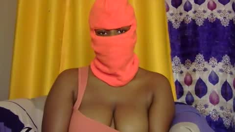 Snapshot of rara_molly chatting on May 3, 2026, 7:53 pm rara_molly online show from May 3, 2026, 7:53 pm