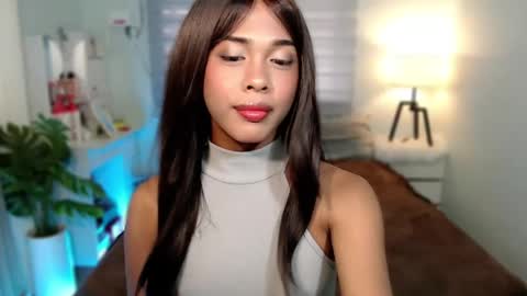 Snapshot of rarebae chatting on July 7, 2026, 5:21 am rarebae online show from July 7, 2026, 5:21 am