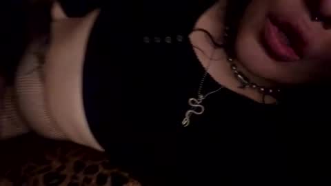 Snapshot of rattlesnakebitch chatting on May 2, 2026, 10:09 am Rattlesnake Bitch 666 online show from May 2, 2026, 10:09 am