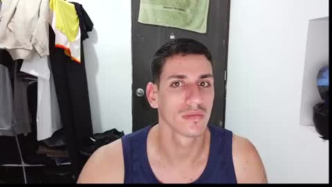 Snapshot of raul240335 chatting on July 10, 2026, 2:16 am Raul online show from July 10, 2026, 2:16 am